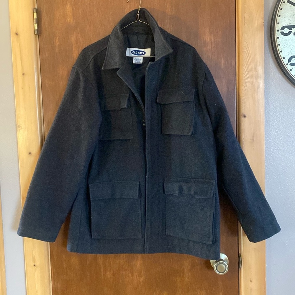 Mens Old Navy Peacoat. Gray/black.